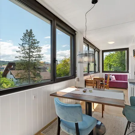 Apartmán Modern Eingerichtetes