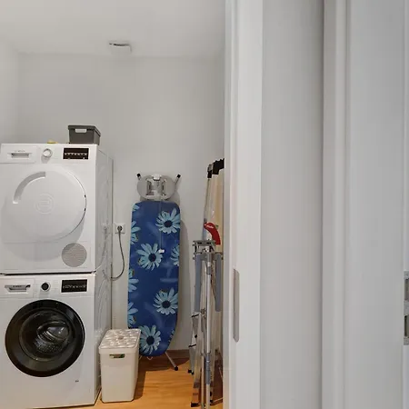 Lägenhet Modern Eingerichtetes